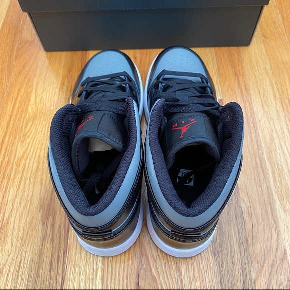Air Jordan 1 Mid Women’s Sneakers - Picture 5 of 12